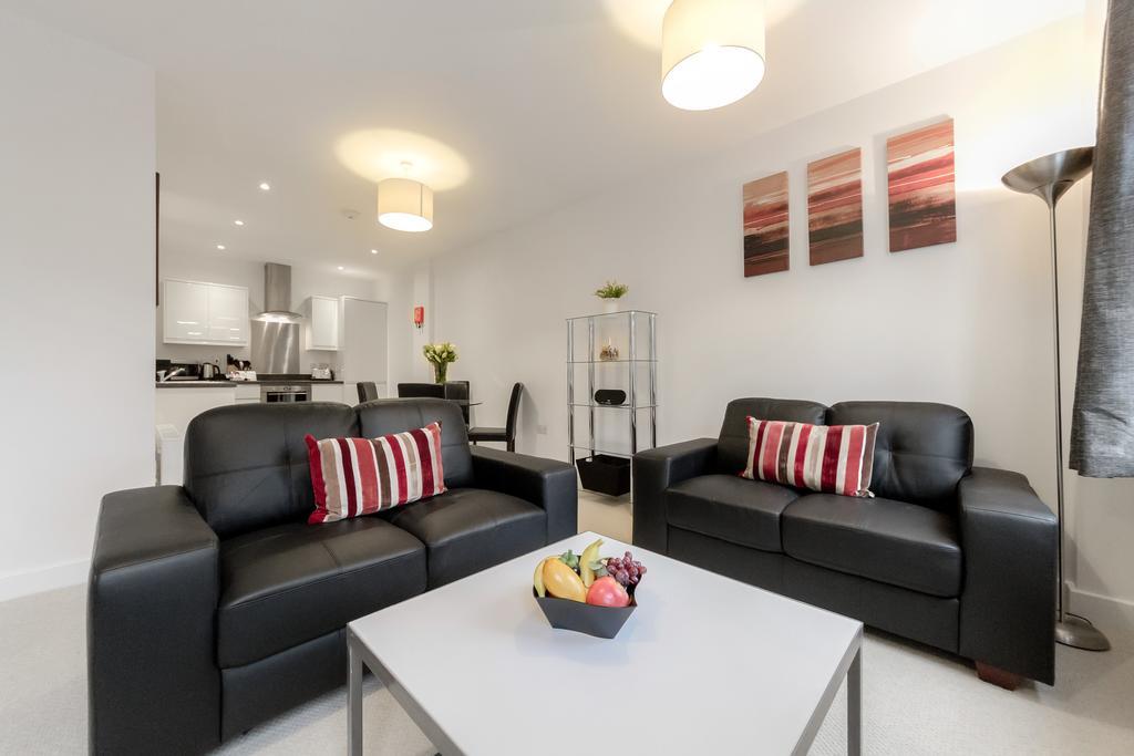 Roomspace Serviced Apartments - Nouvelle House Sutton  Exterior photo